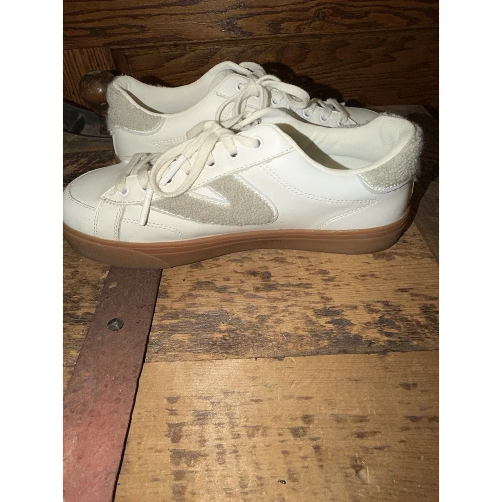 Tretorn Mixed Doubles Women Sneakers White Gum Sole Casual Tennis Shoes Size 7.5